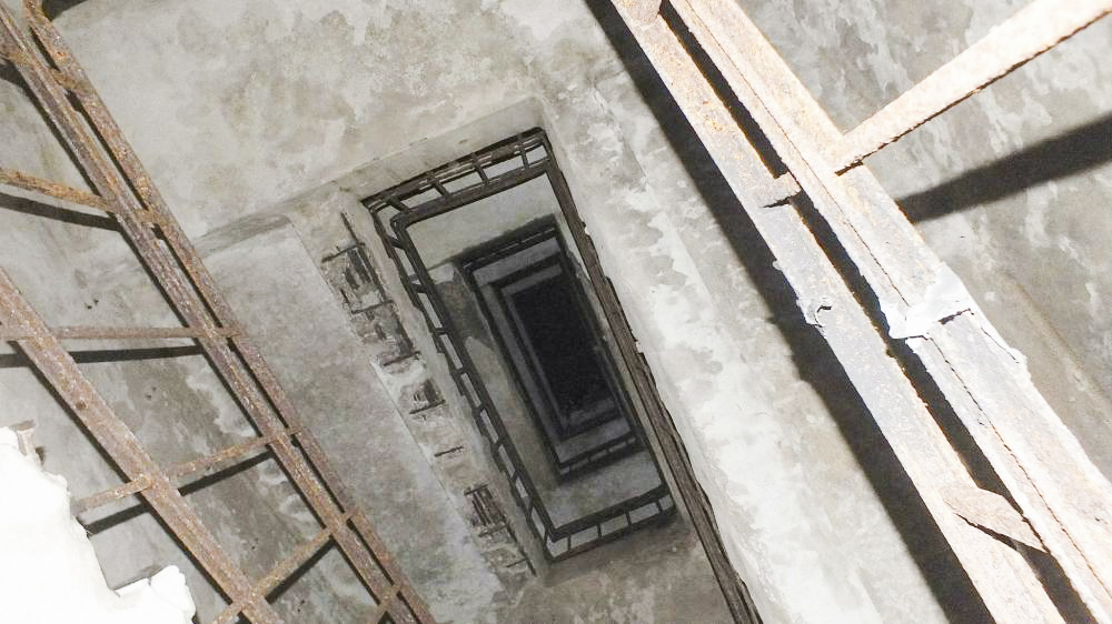 Ligne Maginot - HELMREICH - X10 - (Abri) - L'escalier du puits du coffre est - Thierry MULLER