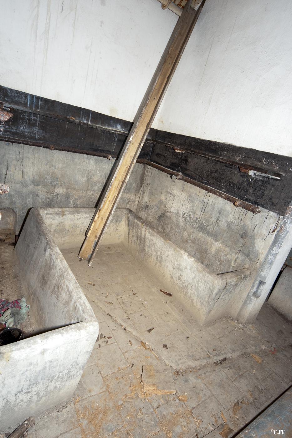 Ligne Maginot - RIPPERT - X13 (QUARTIER KARRE - II/168°RIF) - (Abri) - Lavabos pour la troupe - Lia VERMEULEN