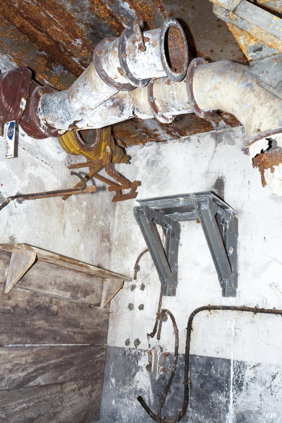 Ligne Maginot - RIPPERT - X13 (QUARTIER KARRE - II/168°RIF) - (Abri) - Le système d'évacuation forcé - naturel des fumées de la cuisinière - Lia VERMEULEN