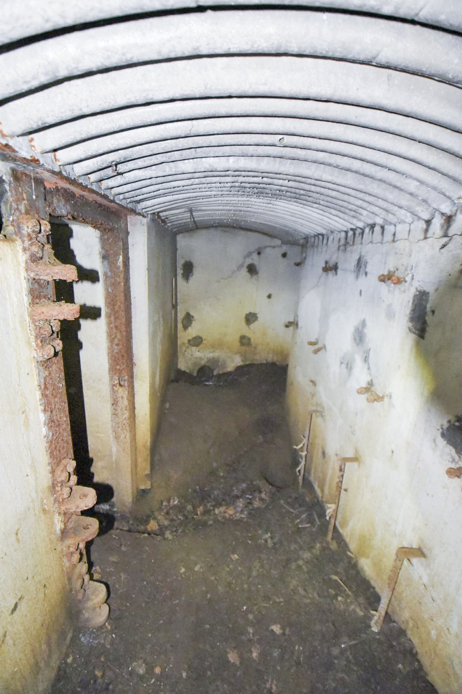 Ligne Maginot - SAINTE MARIE (168° RIF - 70° RAMF) - (PC de Sous-Secteur) - PC
Le local des répartiteurs téléphoniques
(ex entrée allemande) - knapp ludovic