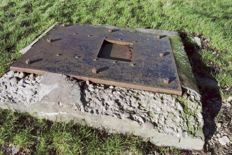 Ligne Maginot - COTE 334 EST - (Observatoire d'artillerie) - Etat en 1994. - Alain Perouffe