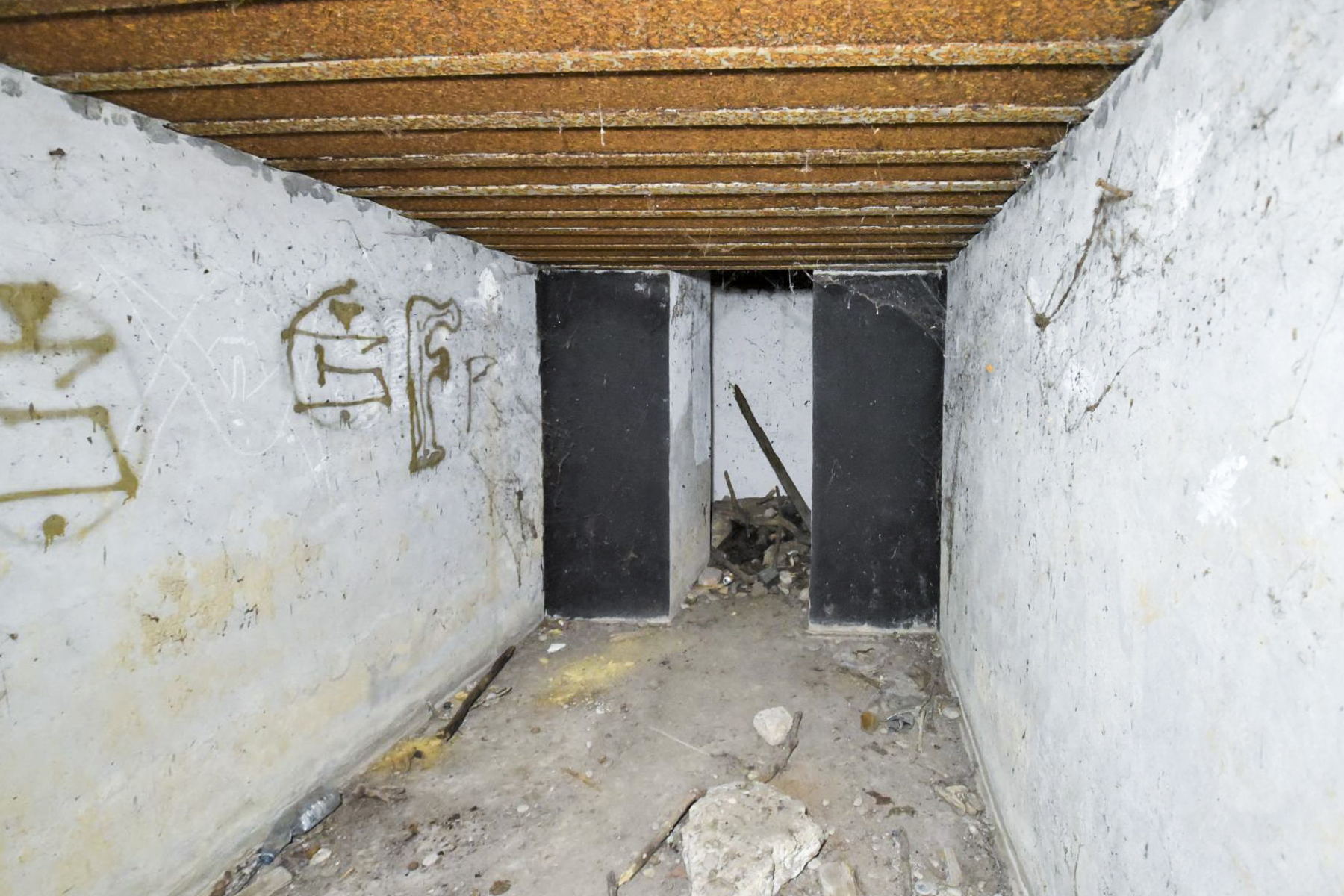 Ligne Maginot - 41C/3 - BLEINFELD SUD - (Blockhaus pour arme infanterie) - Intérieur vue vers la coupole - Ludovic KNAPP