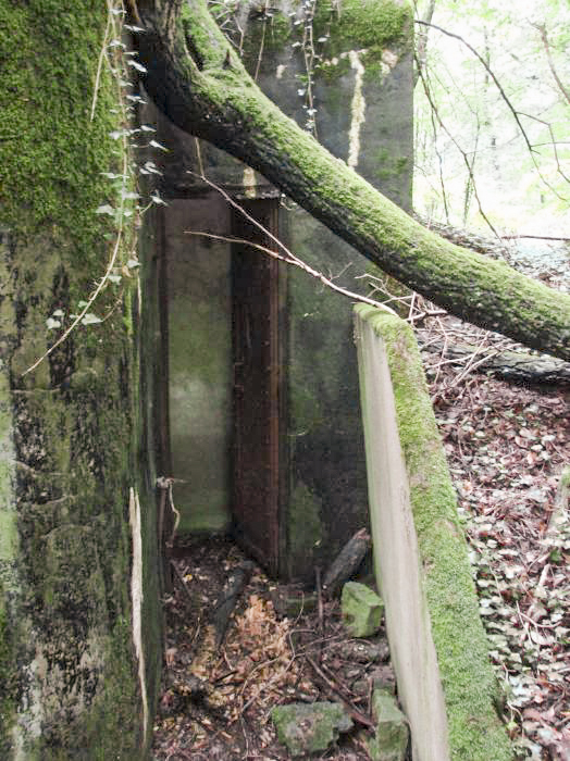 Ligne Maginot - CB2 - (Blockhaus pour canon) - L'entrée - Schnoupf
