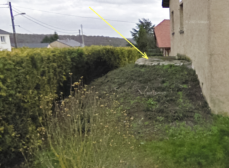Ligne Maginot - C11B - ALTVILLER 2 - (Blockhaus pour arme infanterie) - Remblayé sous une maison. - google streetview