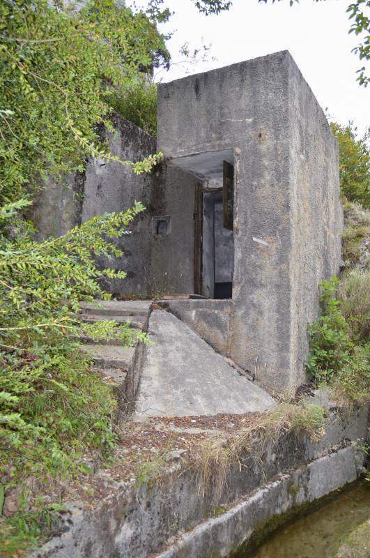 Ligne Maginot - CASTEL VIEIL - (Ouvrage d'infanterie) - Bloc 2 et canal d'eau - Michal Prasil