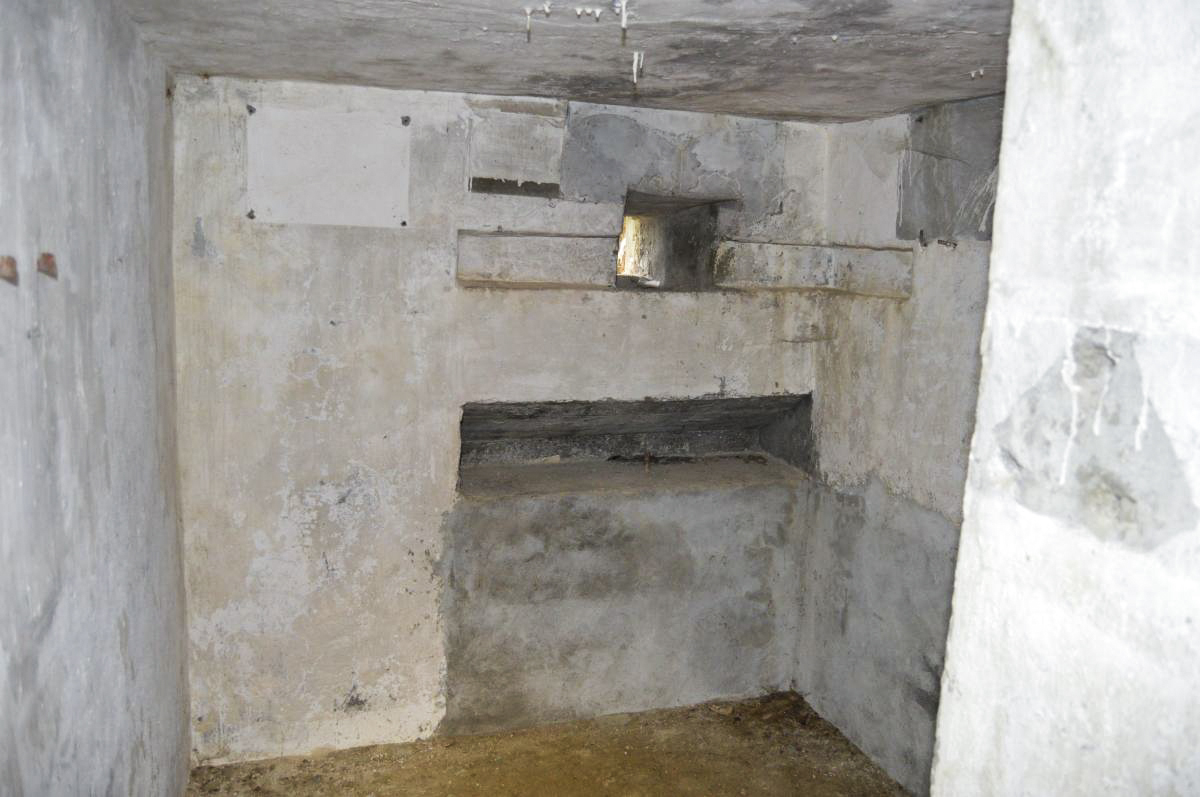 Ligne Maginot - CASTEL VIEIL - (Ouvrage d'infanterie) - Bloc 4
Casemate - Michal Prasil