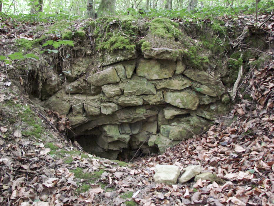Ligne Maginot - INGLANGE (I/167° RIF) - (PC de Quartier) - Première alvéole
Maçonnerie au fond de l'alvéole. - Schnoupf