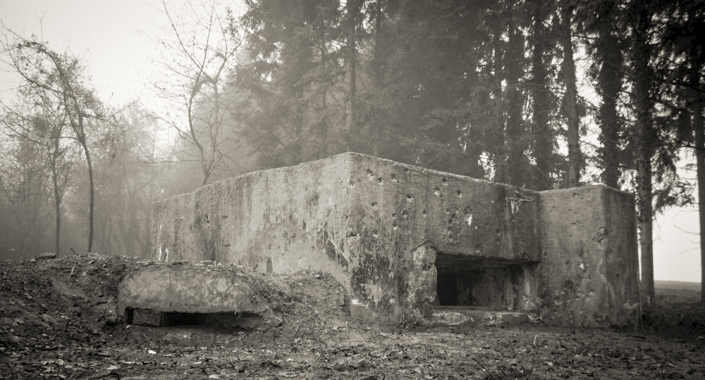 Ligne Maginot - STRACHEN - bunkers - Photo prise avec l'autorisation du propriétaire, lors du nettoyage de la parcelle - Frédéric VIEU