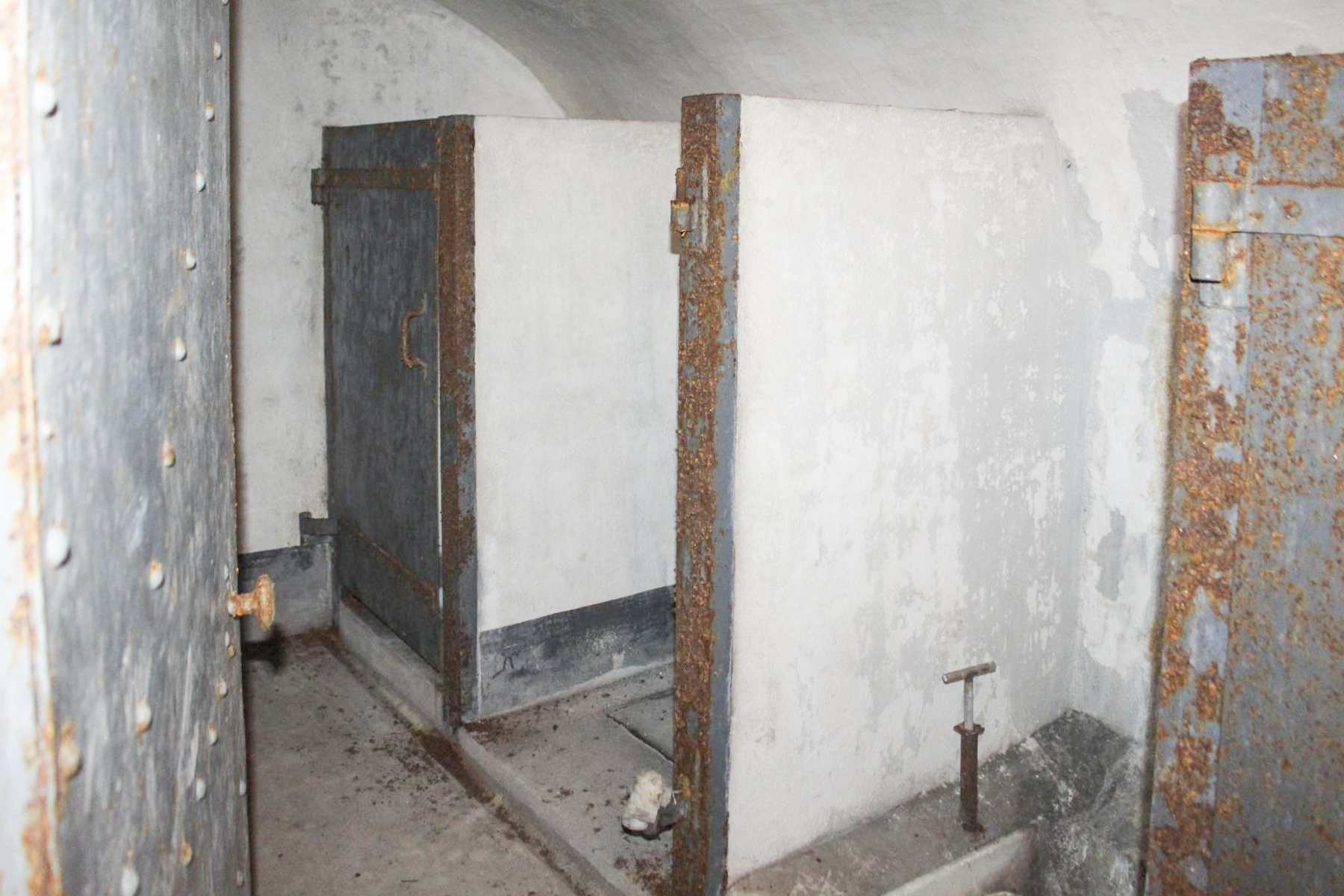 Ligne Maginot - CASTILLON (CN) - EO8 - (Ouvrage d'artillerie) - Les latrines  - Stuart ANDRE