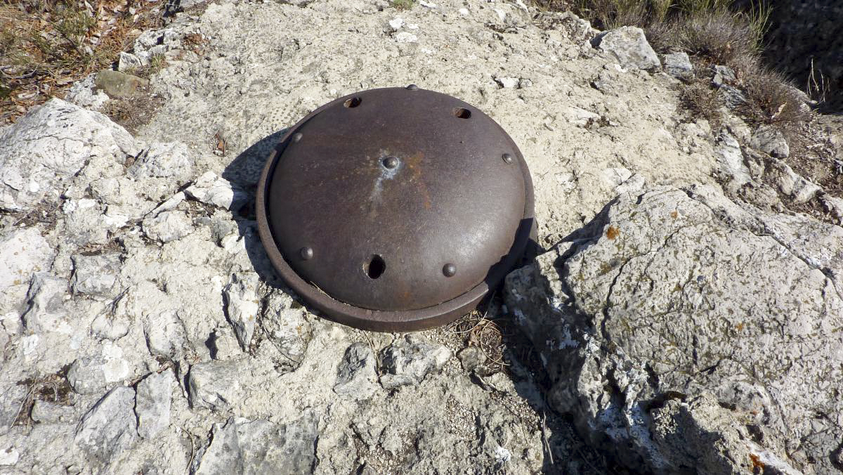 Ligne Maginot - PIERRE POINTUE - (Ouvrage d'infanterie) - Bloc 3 - ELLENA-CUNY