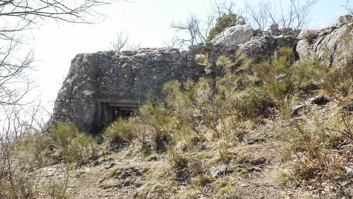 Ligne Maginot - PIERRE POINTUE - (Ouvrage d'infanterie) - Bloc 5 - ELLENA-CUNY