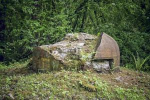 Ligne Maginot - SCHIESSECK - (Ouvrage d'artillerie) - Bloc 7
La cloche GFM du bloc en mai 2015.