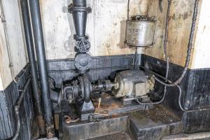 Ligne Maginot - SCHIESSECK - (Ouvrage d'artillerie) - Bloc 7
Une pompe du réseau d'incendie
