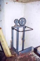Ligne Maginot - WELSCHHOF - (Ouvrage d'infanterie) - Bloc 2
Etage intermédiaire
Ascenseur pour l'approvisionnement en munitions