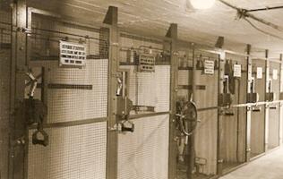 Ligne Maginot - MONT AGEL - (Ouvrage d'artillerie) - Cellule HTA de l'ouvrage du Mont Agel
Matériel datant de la modernisation de l'ouvrage par l'Armée de l'Air