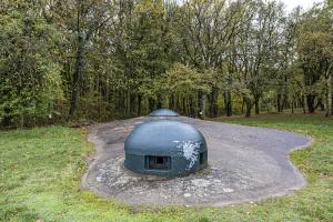Ligne Maginot - BAMBESCH - A35 - (Ouvrage d'infanterie) - Bloc 1
Tourelle de mitrailleuses modifiée en AM et cloche GFM
