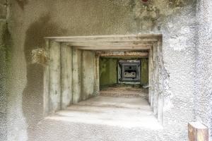 Ligne Maginot - SIMSERHOF - (Ouvrage d'artillerie) - Entrée des hommes
Créneaux jumelage mitrailleuses
