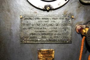Ligne Maginot - MICHELSBERG - A22 - (Ouvrage d'artillerie) - Une plaque sur un des moteurs.