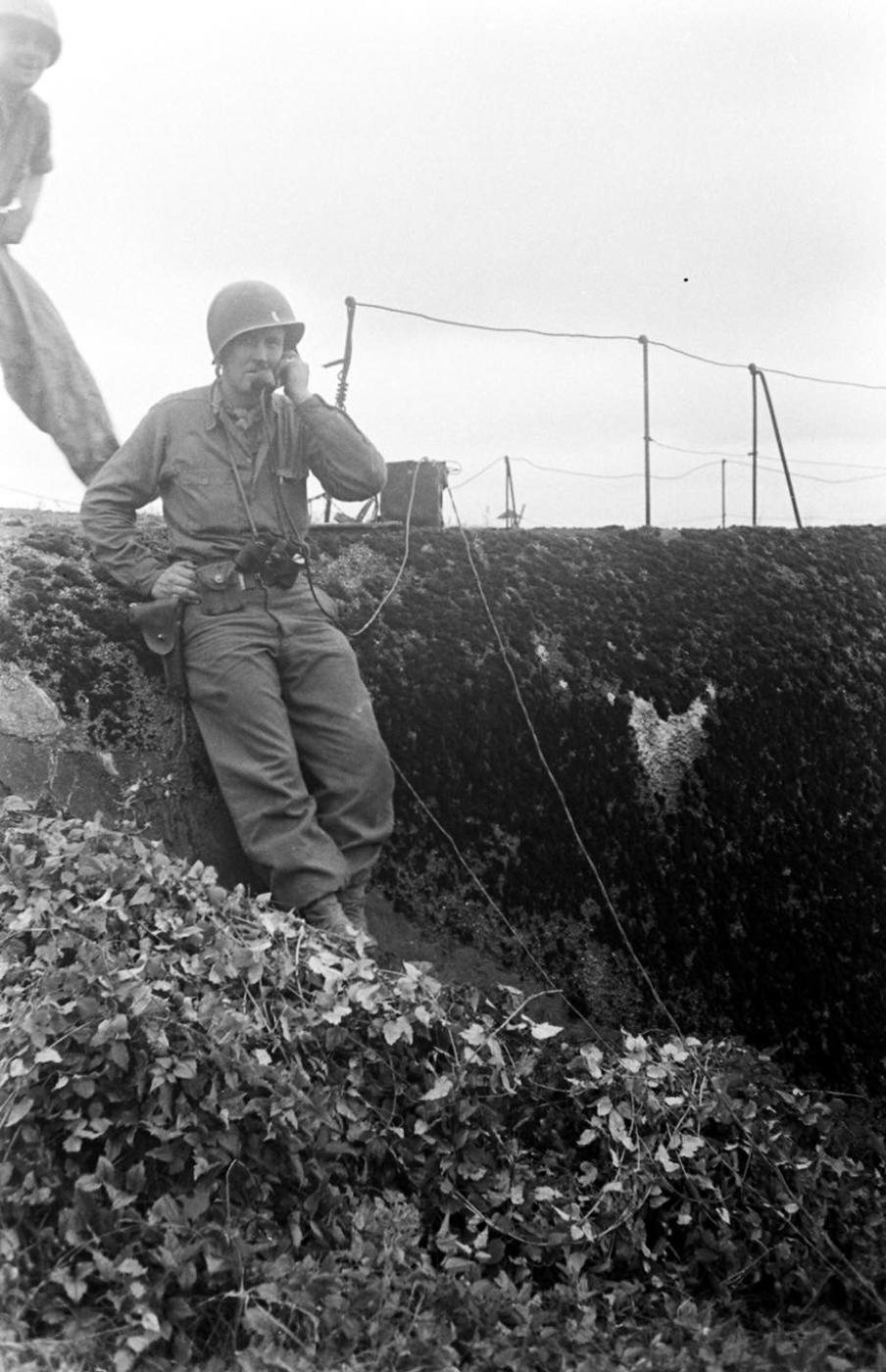 Ligne Maginot - GUENTRANGE (FESTE DE) - (Ouvrage d'artillerie) - Les troupes américaines utilisent l'ouvrage 
 - Ralph Morse 