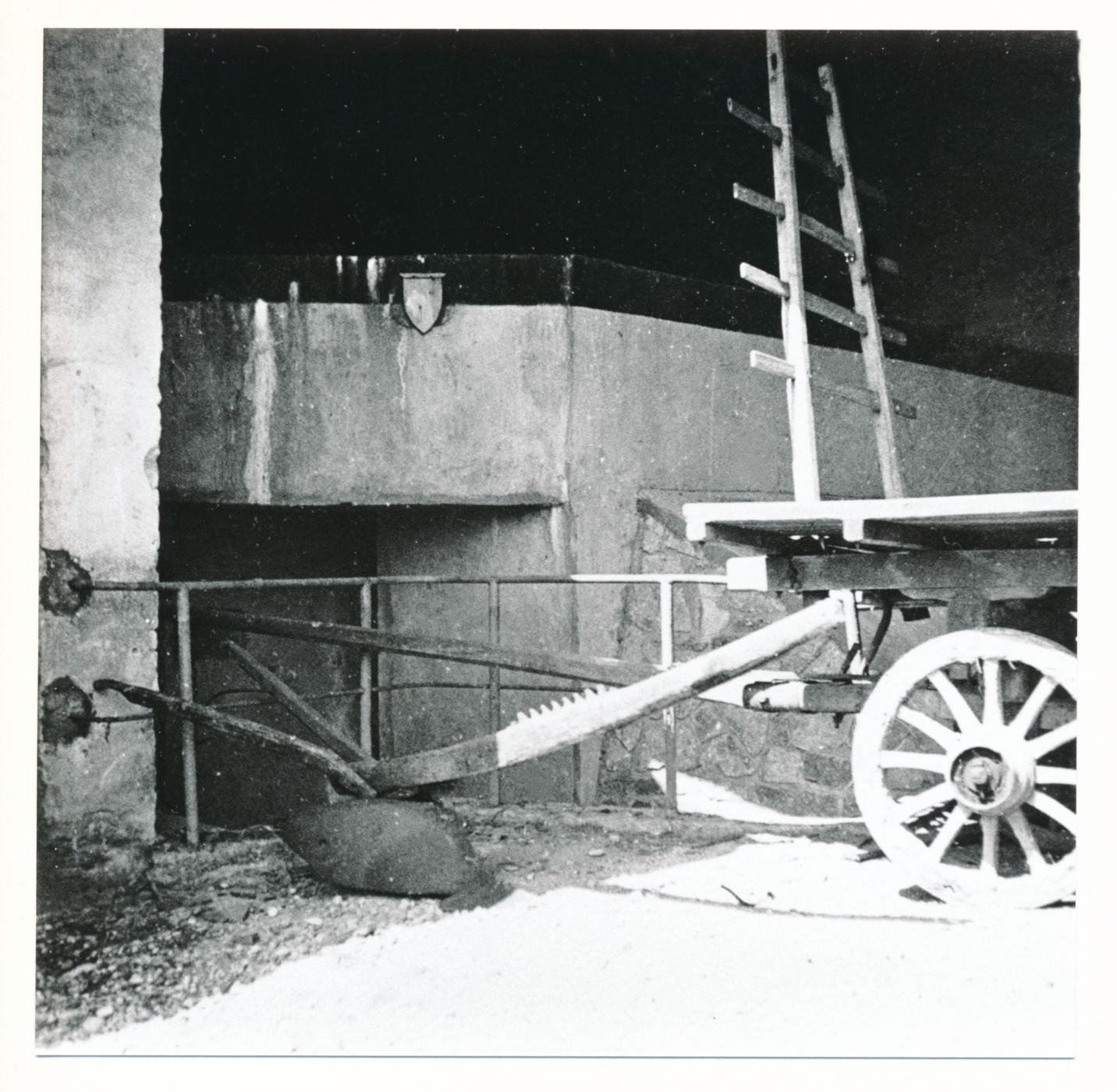 Ligne Maginot - FERME WELSCHHOF SUD - (Blockhaus pour arme infanterie) - L’accès au blockhaus depuis l'intérieur de la grange - Inconnu