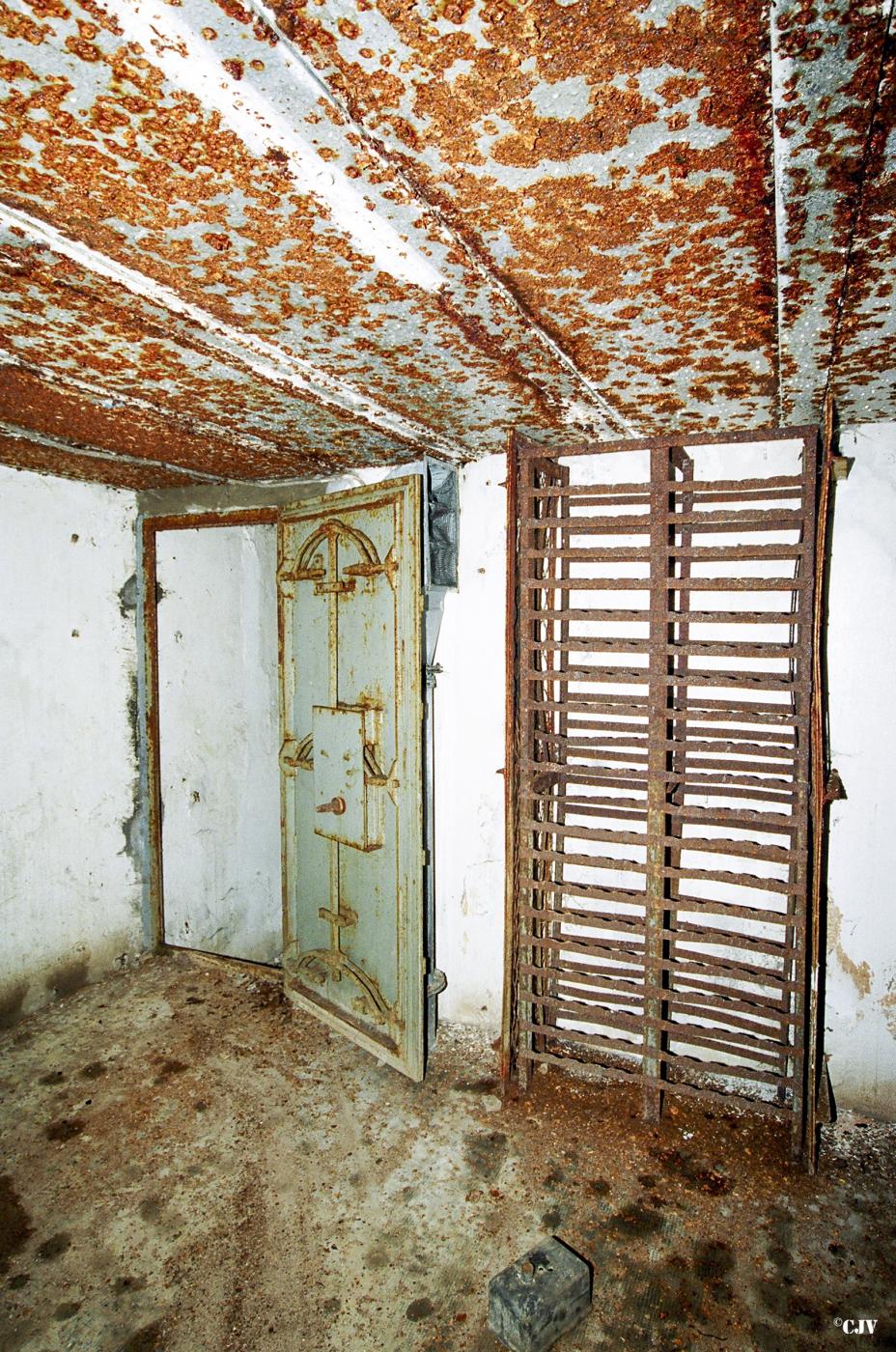 Ligne Maginot - BERENBACH - A26 - (Ouvrage d'infanterie) - Bloc 1
Chambre de tir
 - Lia VERMEULEN