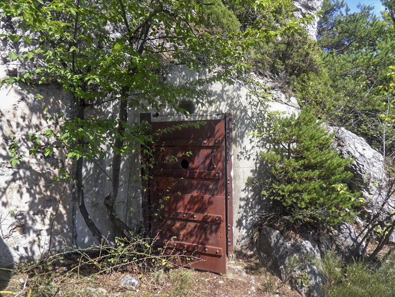 Ligne Maginot - BAISSE DE SCUVION - (Ouvrage d'infanterie) - Bloc d'entrée - Sud  Passion