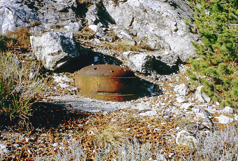 Ligne Maginot - BAISSE DE SCUVION - (Ouvrage d'infanterie) - Bloc 2, avec sa cloche en place - LOVINY Alain