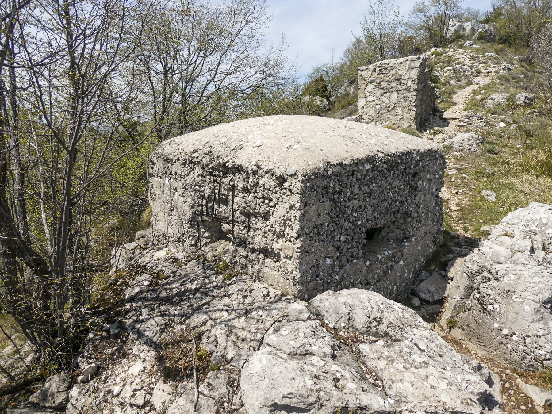 Ligne Maginot - PIERRE POINTUE 1 - (Blockhaus pour arme infanterie) -  - ELLENA Daniel - CUNY Philippe