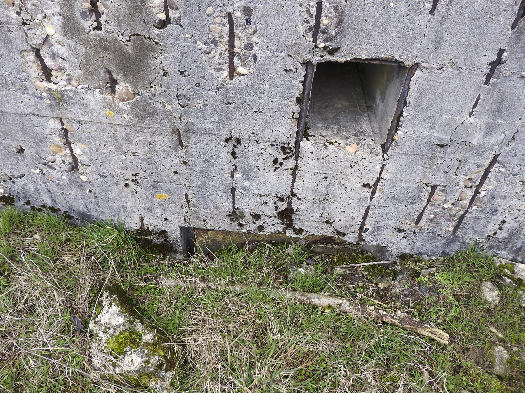 Ligne Maginot - BB21-C - KIRCHENCOUPE - (Blockhaus de type indéterminé) - L'entrée est remblayée. - STENGER Mathieu