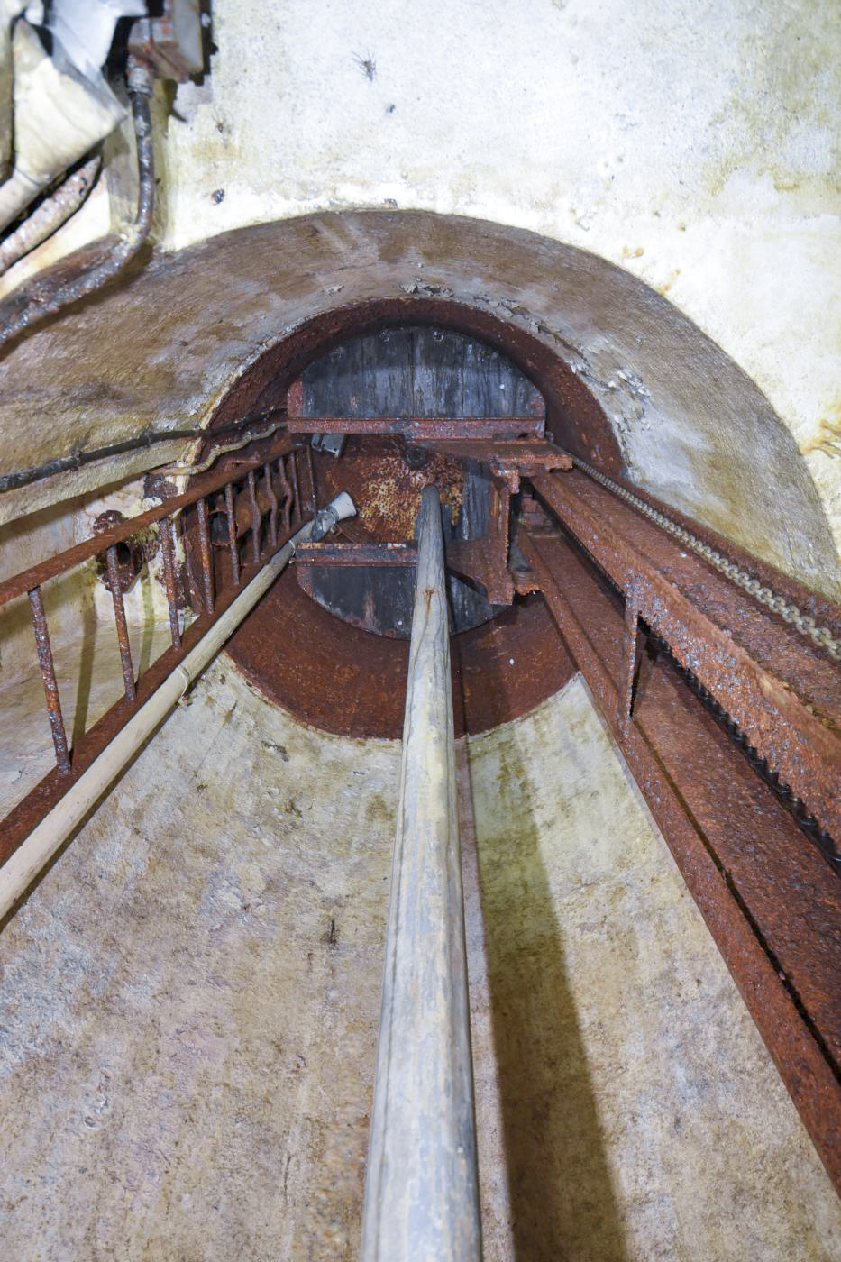 Ligne Maginot - SOETRICH - A11 - (Ouvrage d'artillerie) - Bloc 1
Cloche GFM - Ludovic KNAPP