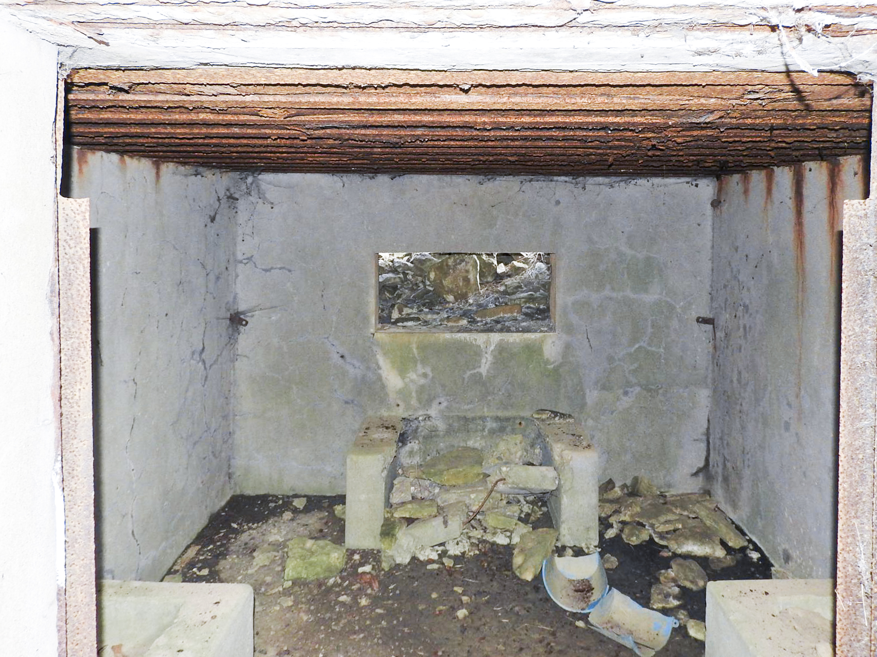Ligne Maginot - AB17 - SCHOENERHOFF - (Blockhaus pour canon) - La chambre de tir. - STENGER Mathieu