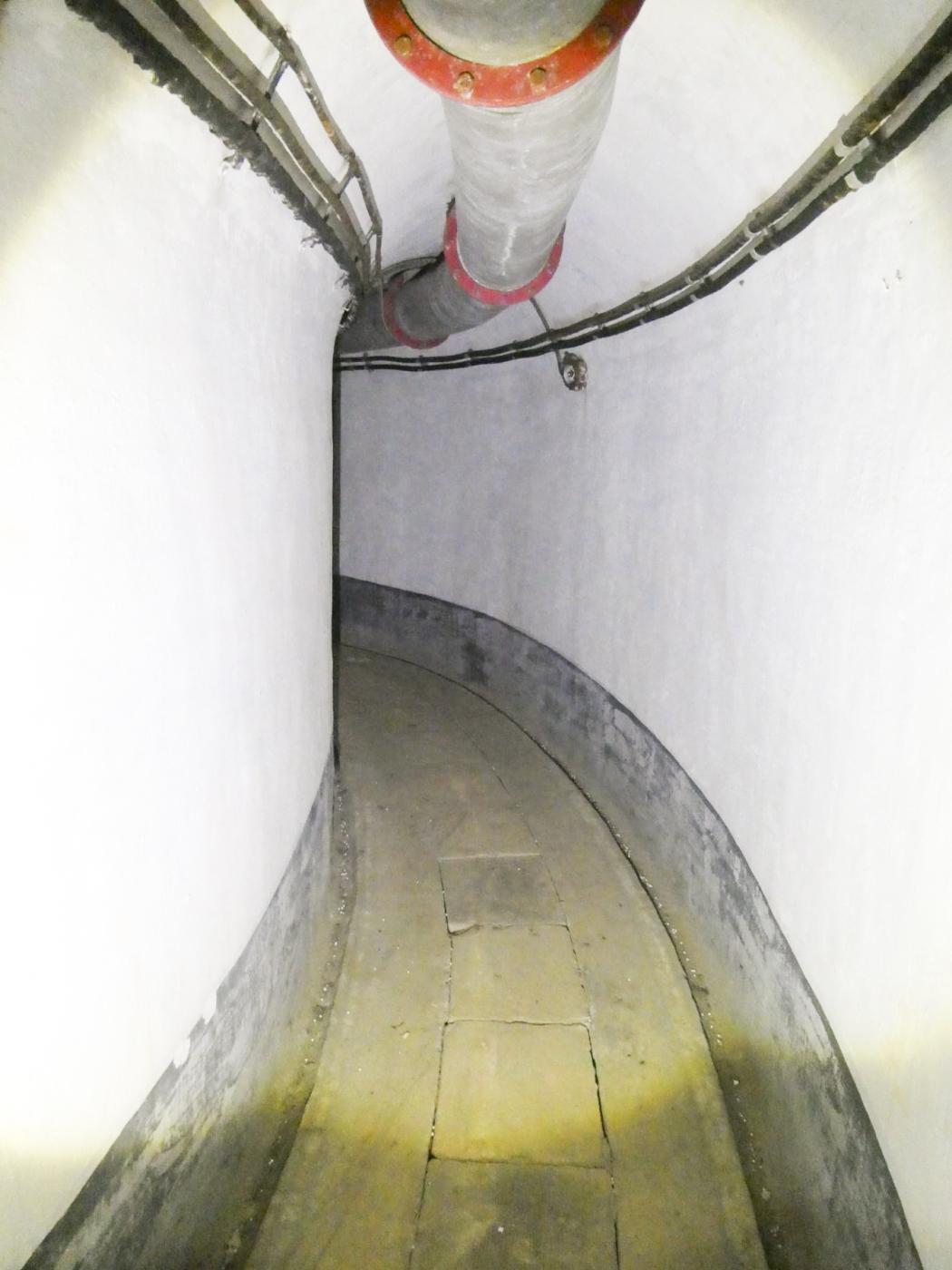 Ligne Maginot - CASTILLON (CN) - EO8 - (Ouvrage d'artillerie) - Accès vers le bloc 4 - ELLENA Daniel - CUNY Philippe
