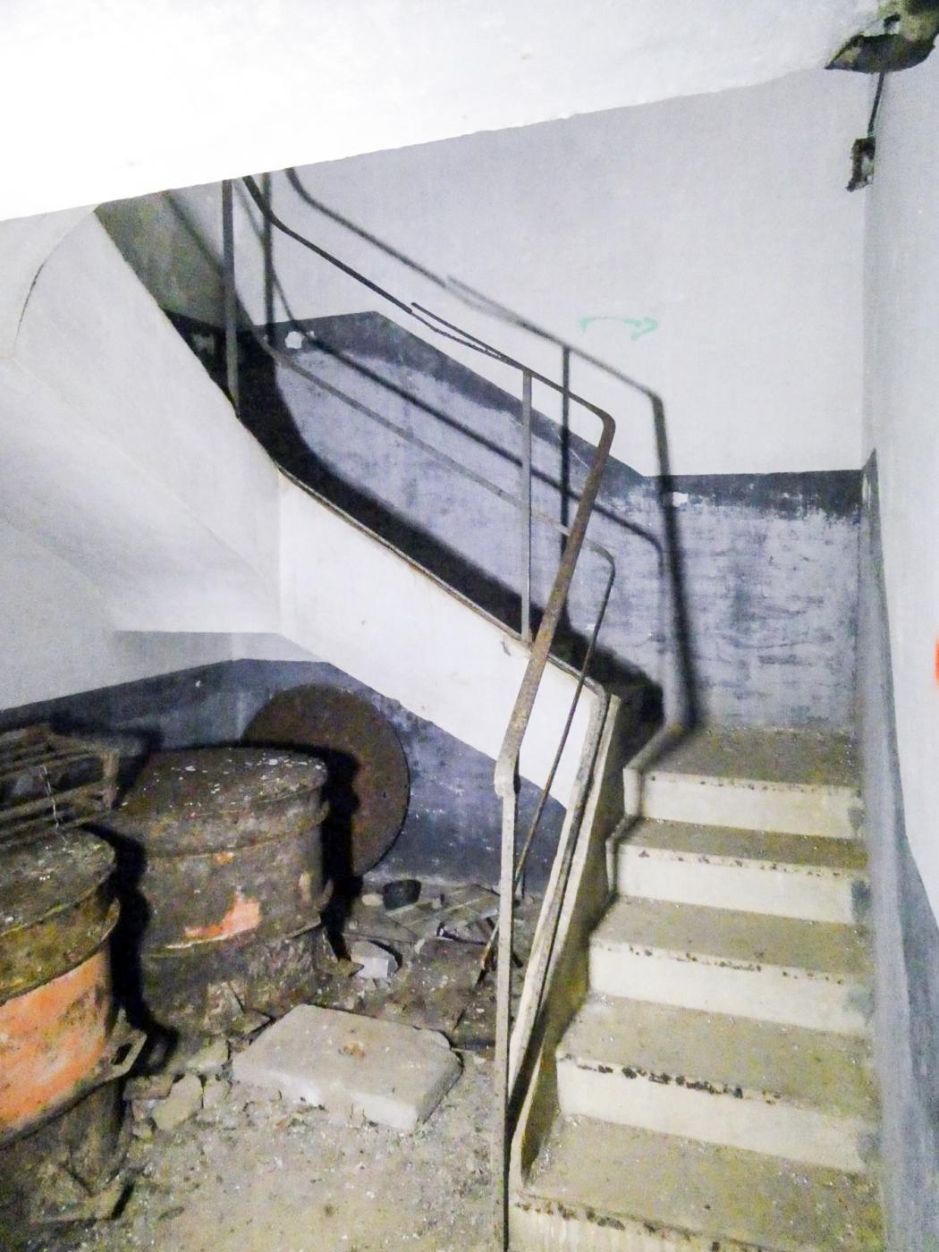 Ligne Maginot - CASTILLON (CN) - EO8 - (Ouvrage d'artillerie) - Accès vers le bloc 4 - ELLENA Daniel - CUNY Philippe