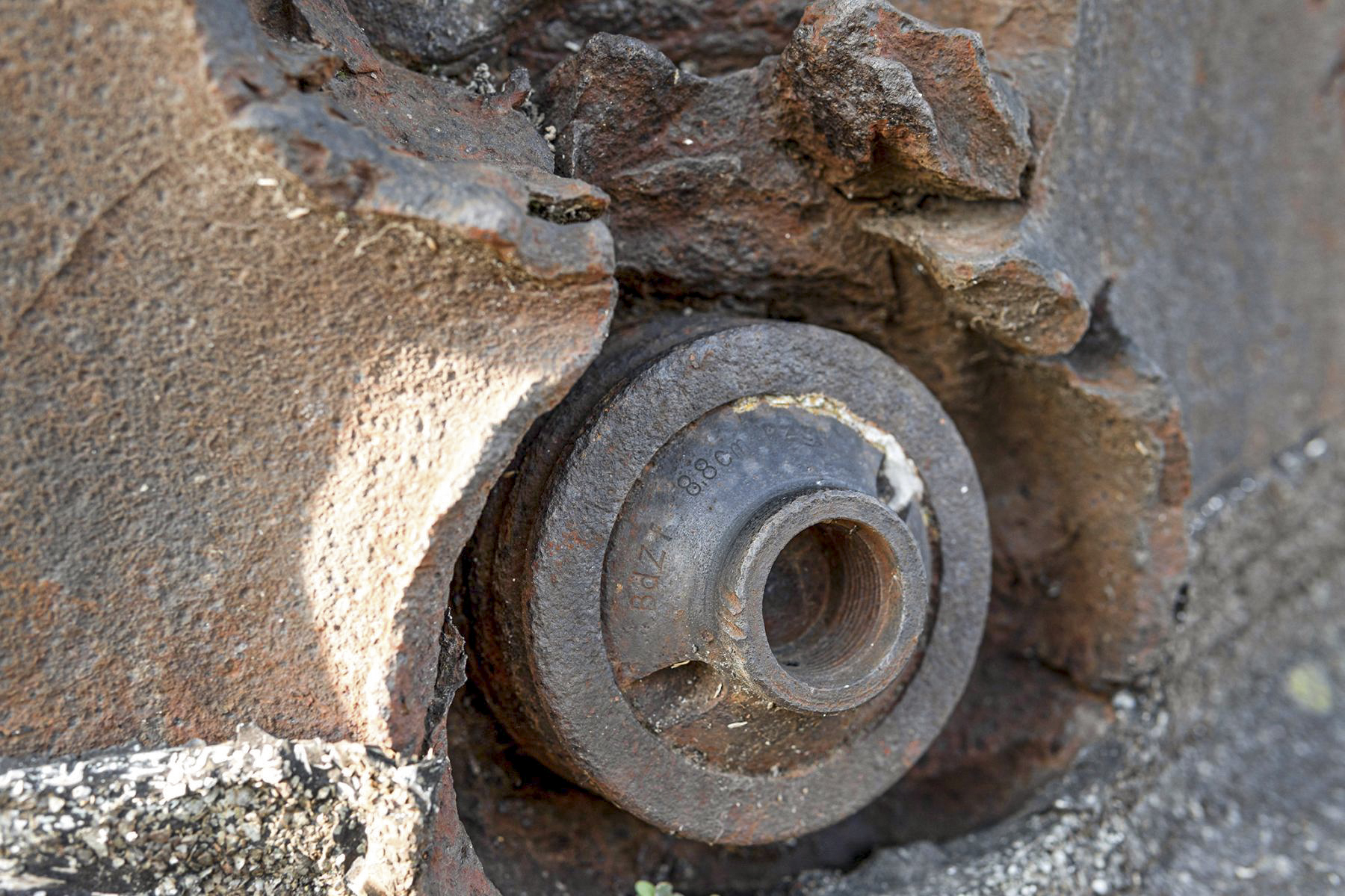 Ligne Maginot - 35/3 - MARCKOLSHEIM SUD - (Casemate d'infanterie - Double) - Cloche GFM, impacts de 88 mm - David Palmer