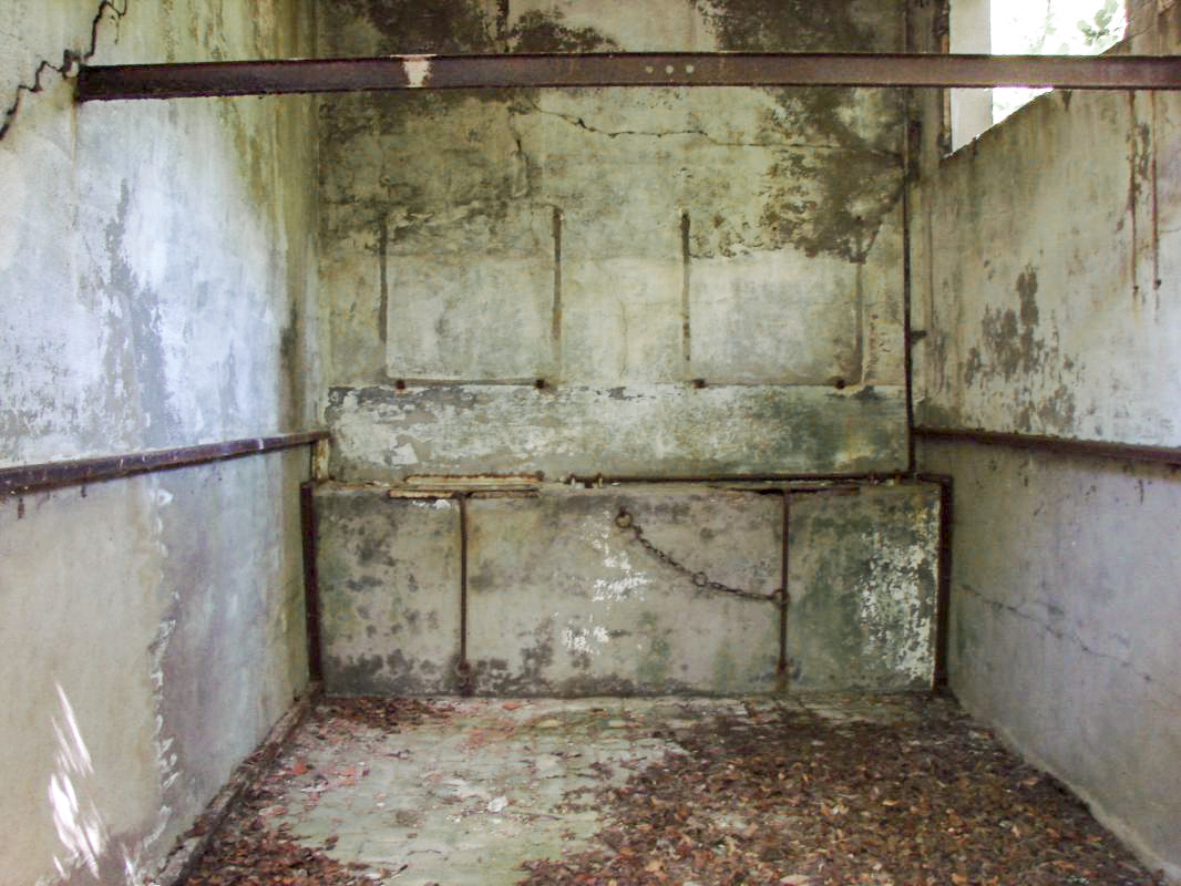 Ligne Maginot - BAN SAINT JEAN - (Camp de sureté) - L'écurie (E1) - Schnoupf