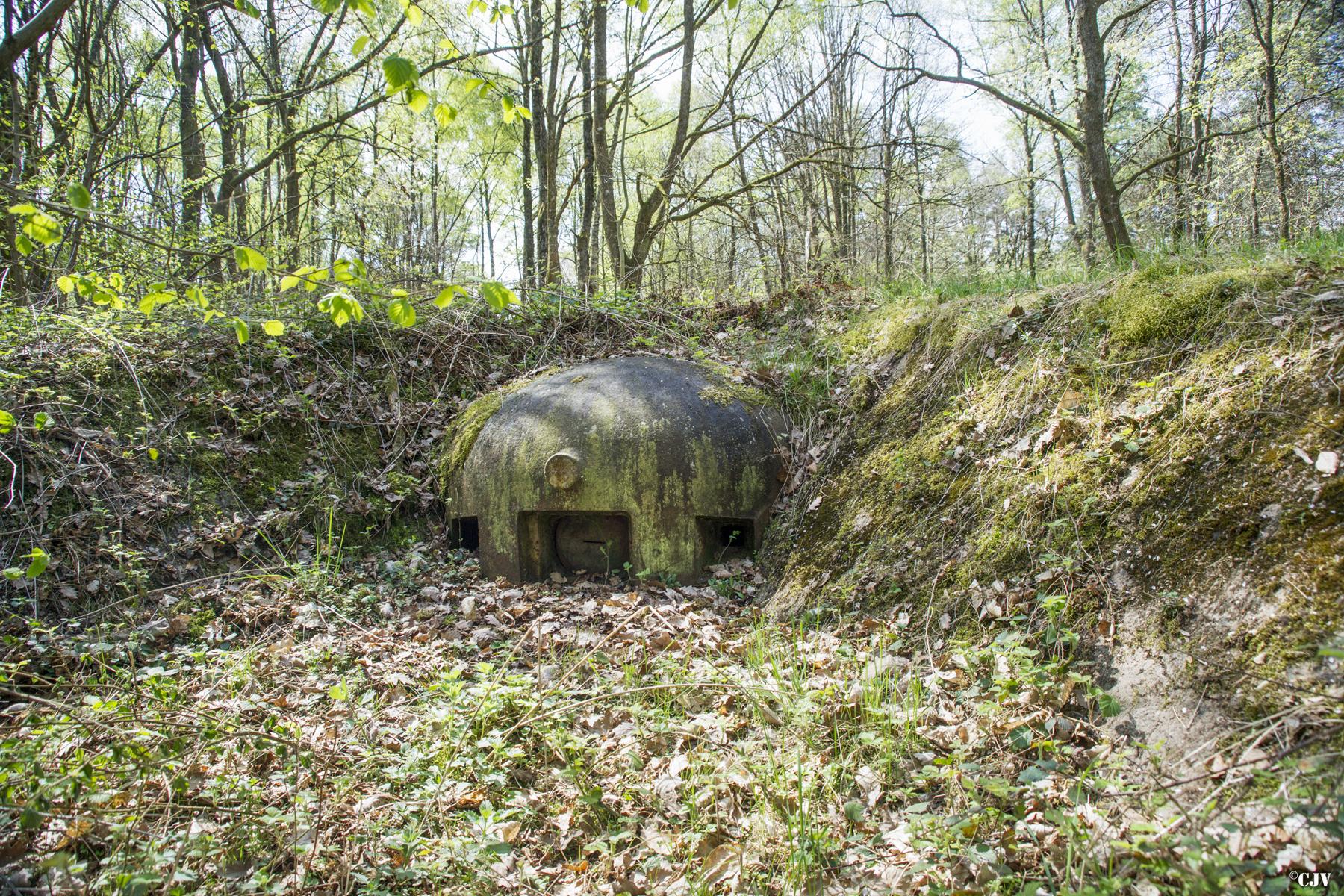 Ligne Maginot - SCHIESSECK - (Ouvrage d'artillerie) - Bloc 3 
Cloche JM - Lia VERMEULEN