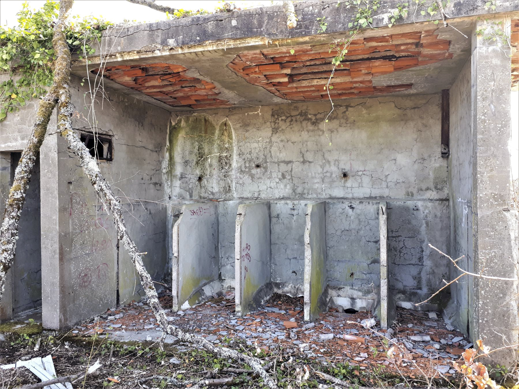 Ligne Maginot - BAN SAINT JEAN - (Camp de sureté) - Latrines - Gregory Fuchs