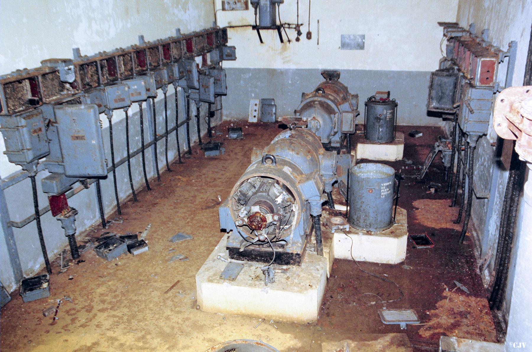 Ligne Maginot - SCHIESSECK - (Ouvrage d'artillerie) - Sous-station électrique - Lia VERMEULEN