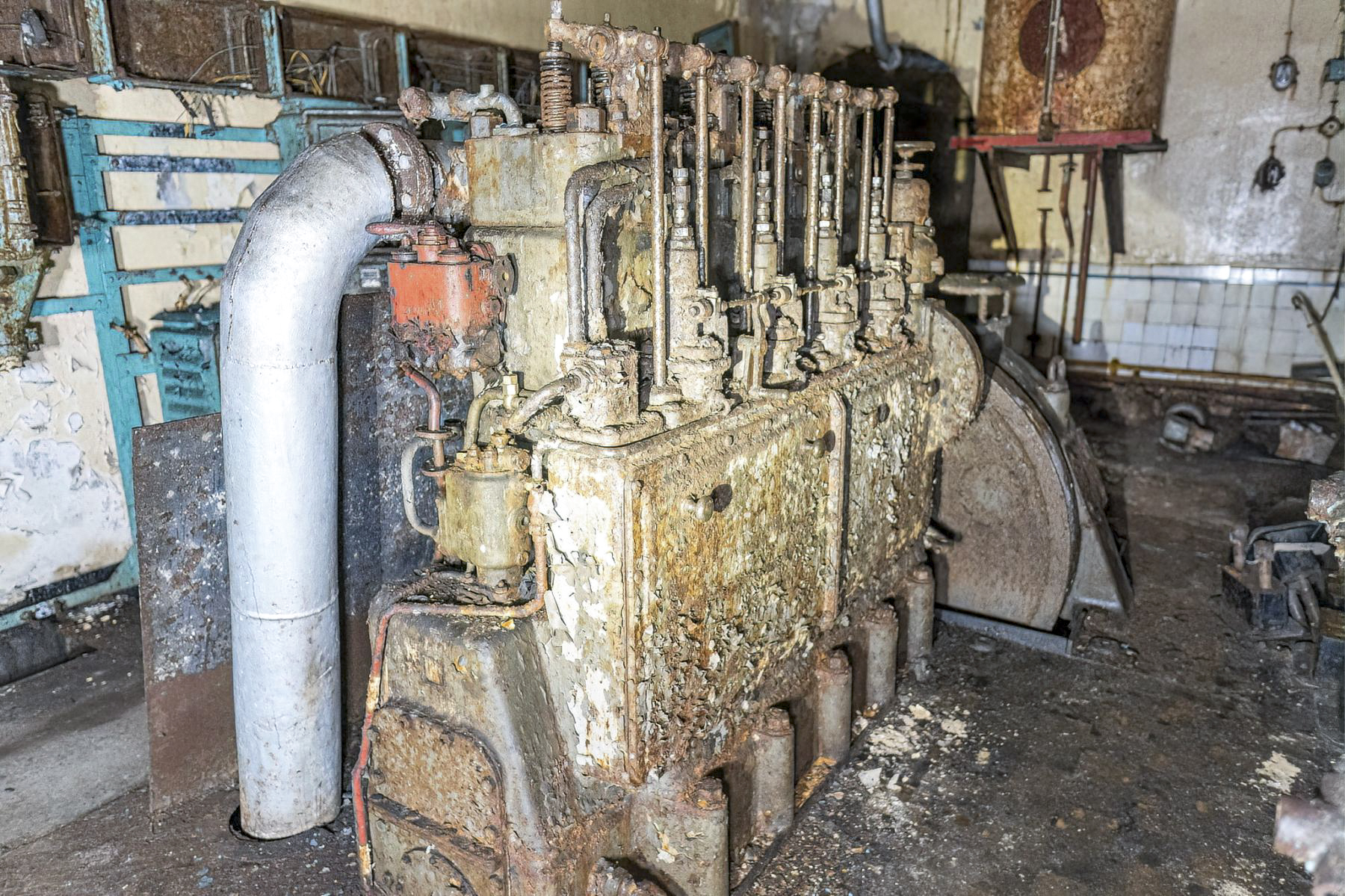Ligne Maginot - SCHIESSECK - (Ouvrage d'artillerie) - Moteur Sulzer - David Palmer
