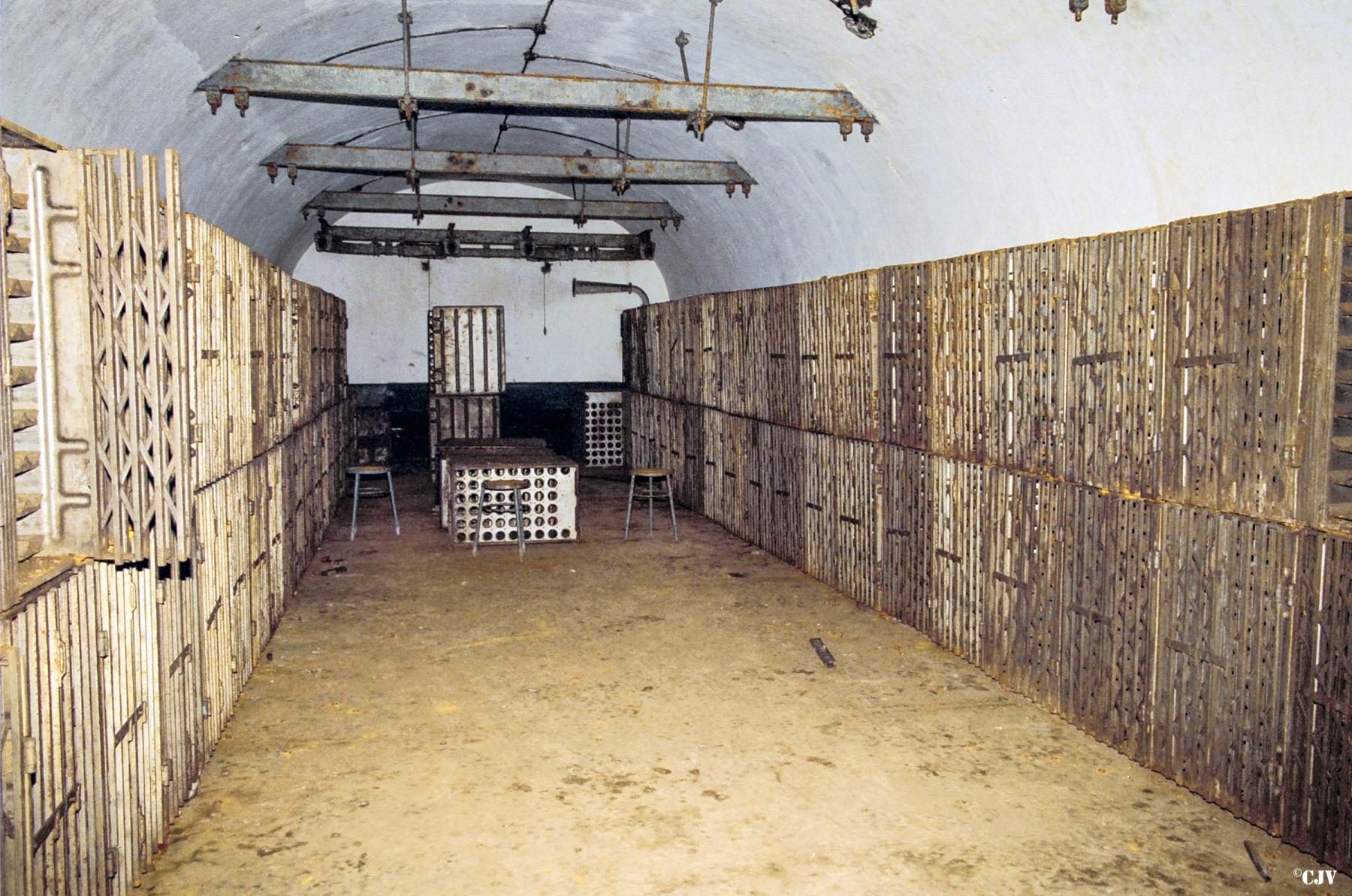 Ligne Maginot - SCHIESSECK - (Ouvrage d'artillerie) - Bloc 7
Magasin M2 - Lia VERMEULEN