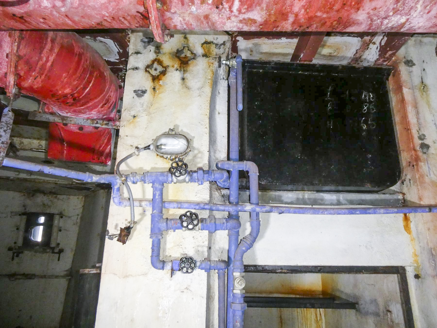 Ligne Maginot - RIMPLAS (RS) - (Ouvrage d'artillerie) - Bloc 5
Réserve d'eau - ELLENA Daniel - CUNY Philippe