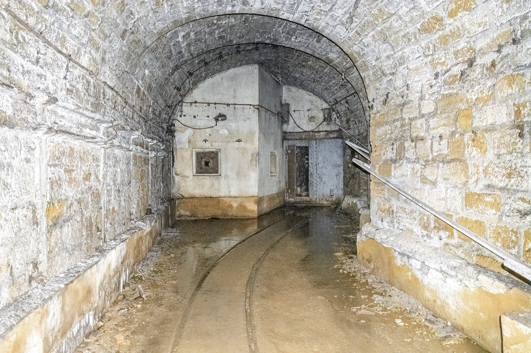 Ligne Maginot - LATIREMONT - A3 - (Ouvrage d'artillerie) - Blockhaus de défense intérieure - David Palmer
