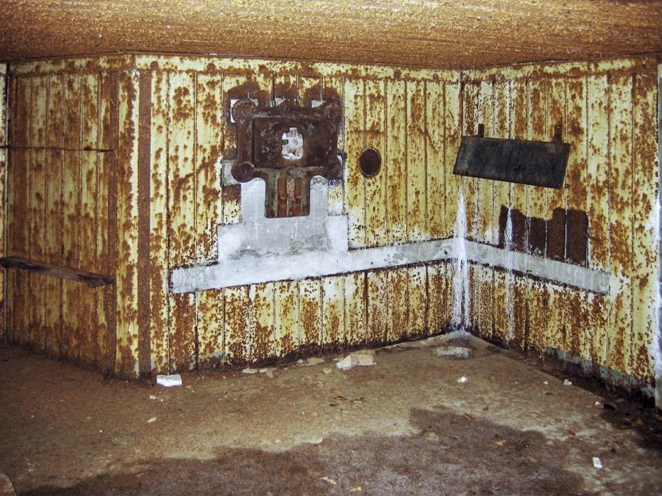 Ligne Maginot - 108 - STRENGWALD NORD - (Casemate d'infanterie - Double) - Créneau pour mitrailleuse - Antoine SCHOEN
