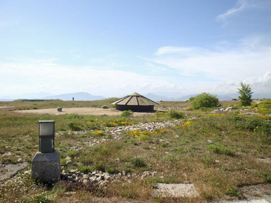 Ligne Maginot - MONT AGEL - (Ouvrage d'artillerie) - Bloc 5 - laurent icardo  sfamtour