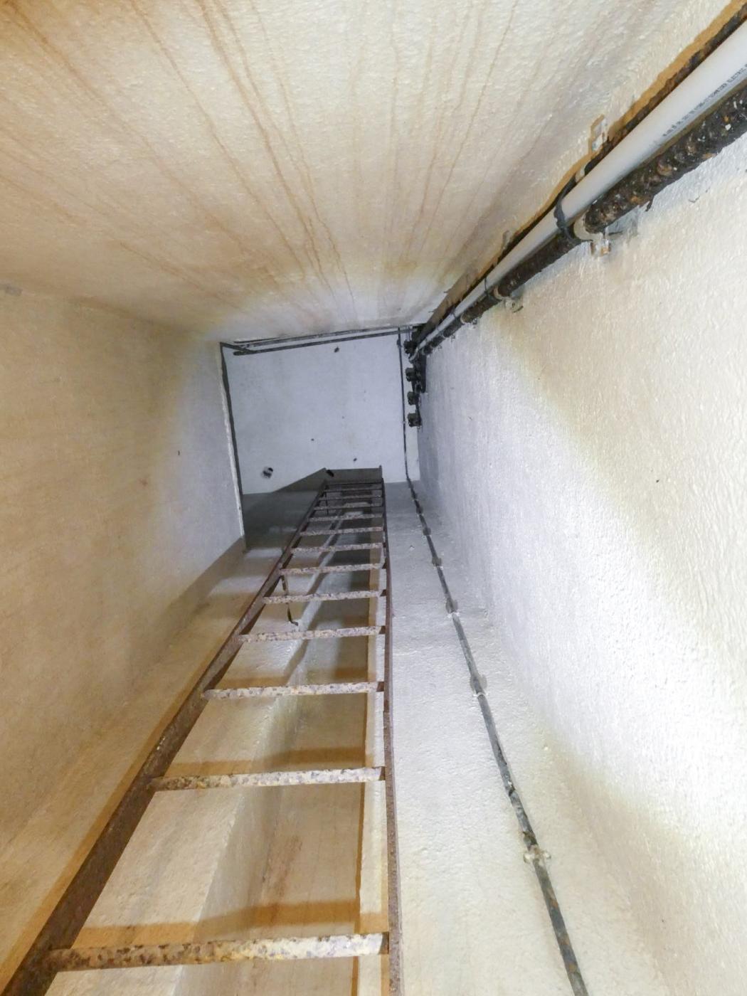 Ligne Maginot - MONT AGEL - (Ouvrage d'artillerie) - Bloc 7   - ELLENA Daniel - CUNY Philippe