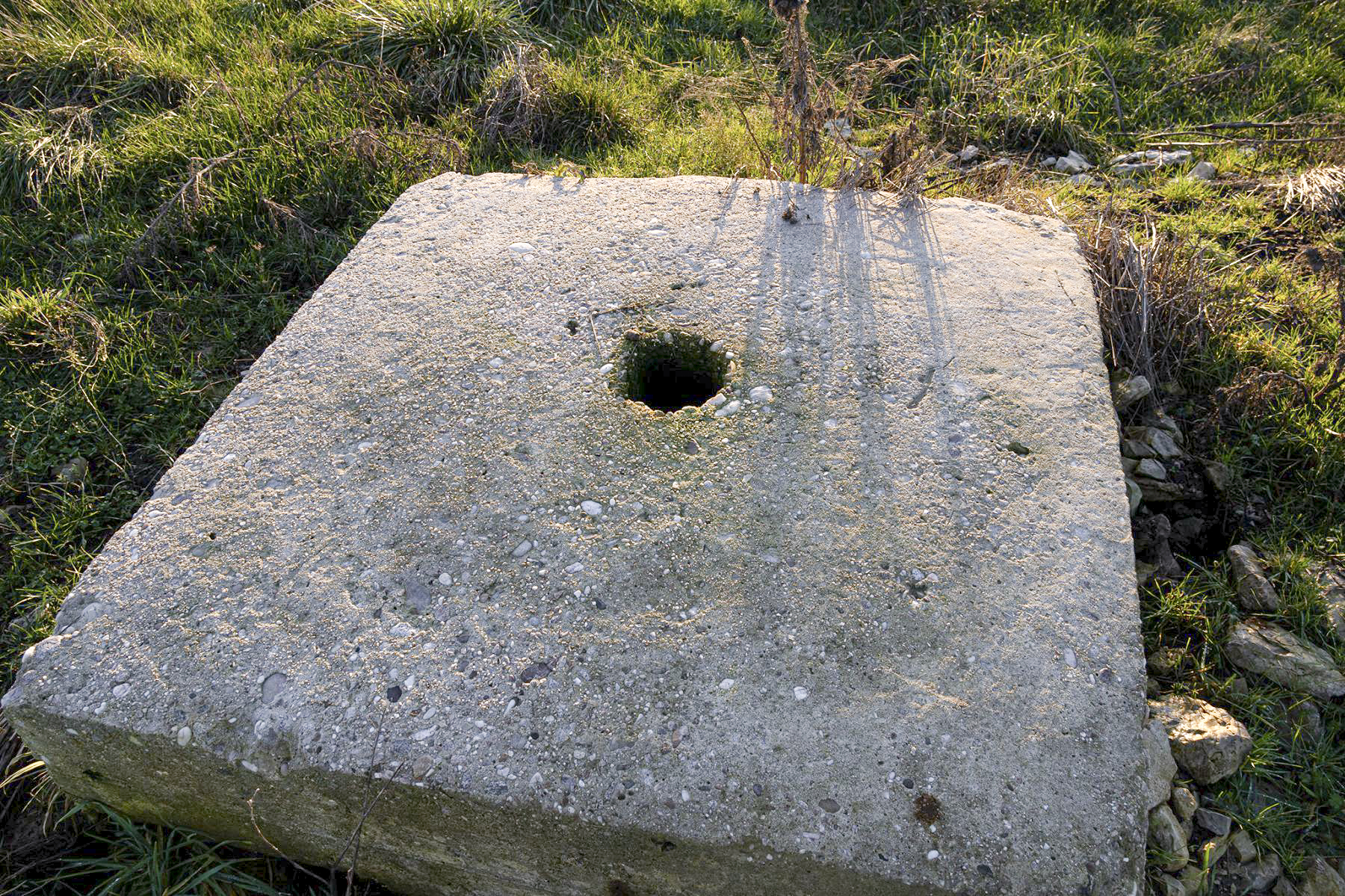 Ligne Maginot - SCHITTEFELD 6 - (Blockhaus pour arme infanterie) - Ouverture pour un périscope - David Palmer
