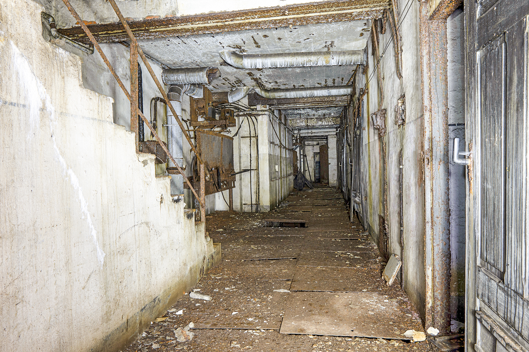 Ligne Maginot - KOENIGSMACKER (FESTE DE) - (Ouvrage d'artillerie) - Couloir dans la Caserne D
 - David Palmer
