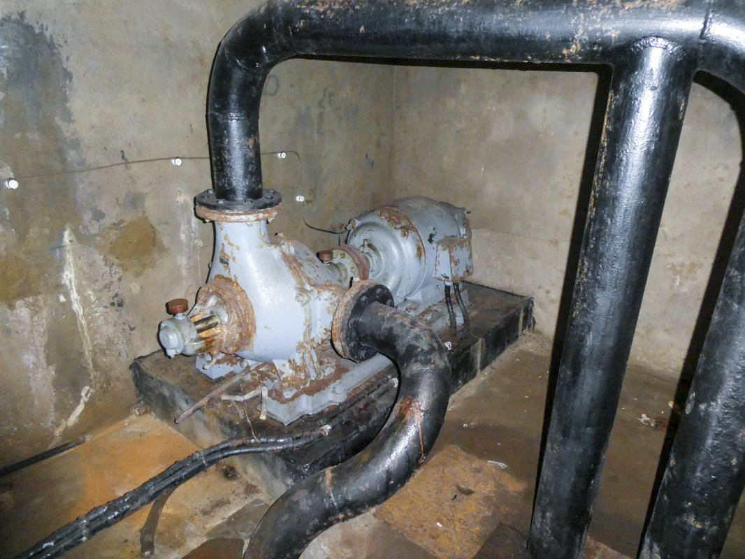 Ligne Maginot - SIMSERHOF - (Ouvrage d'artillerie) - Pompe incendie - ELLENA - CUNY