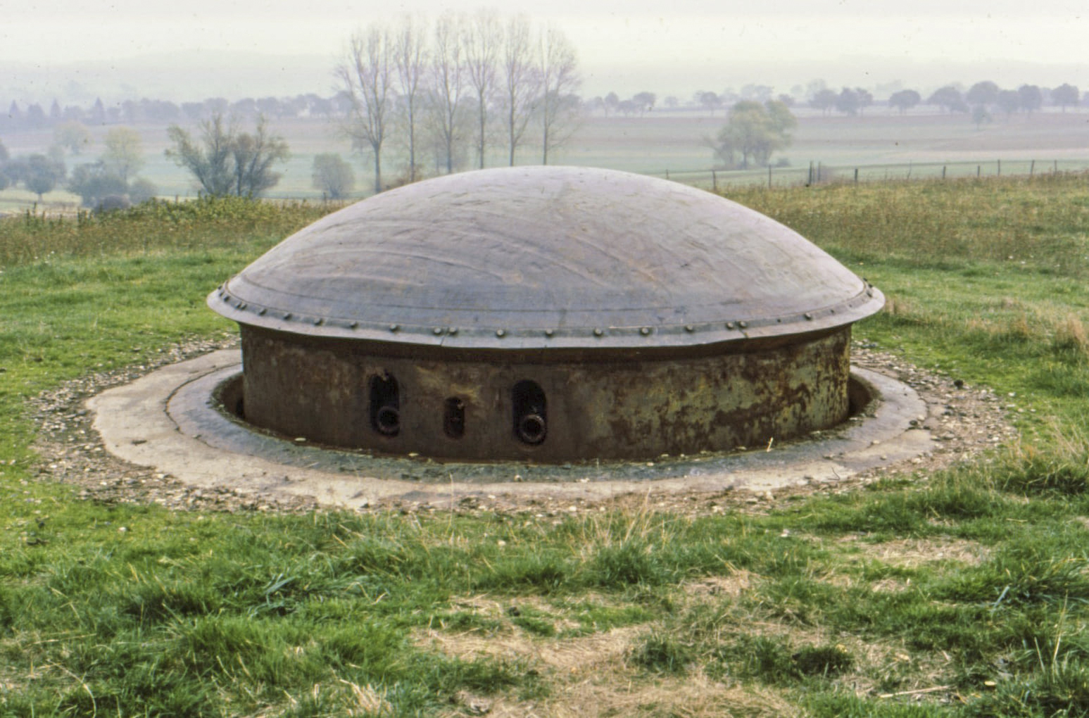 Ligne Maginot - SCHOENENBOURG - (Ouvrage d'artillerie) - Bloc 3
Une tourelle de 75 - Adam Christian