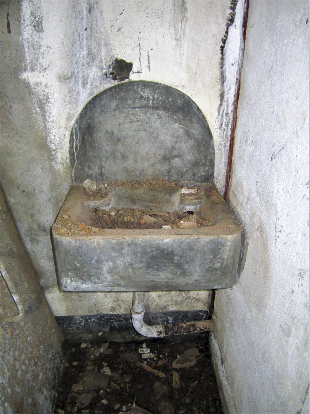 Ligne Maginot - DRACHENBRONN NORD OUEST - (Casemate d'infanterie) - Lavabo - Gregory Fuchs